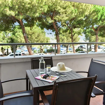 Pierre & Premium Port Prestige 4*