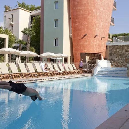 Lejlighedshotel Pierre & Premium Port Prestige