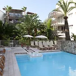 Pierre & Premium Port Prestige Antibes
