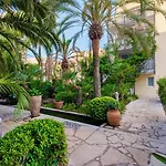 Lägenhetshotell Pierre & Premium Port Prestige 4*