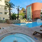Lägenhetshotell Pierre & Premium Port Prestige 4*