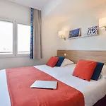 Pierre & Premium Port Prestige Lägenhetshotell