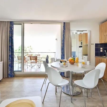 아파트호텔 Pierre & Premium Port Prestige 4*