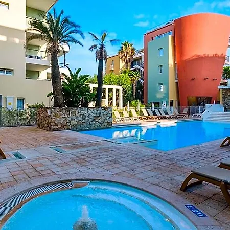 Pierre & Premium Port Prestige 4*