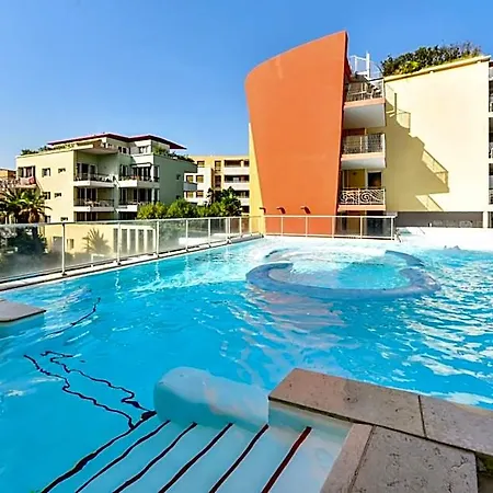 Pierre & Premium Port Prestige 4* Antibes