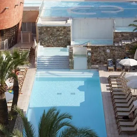 Pierre & Premium Port Prestige 4*