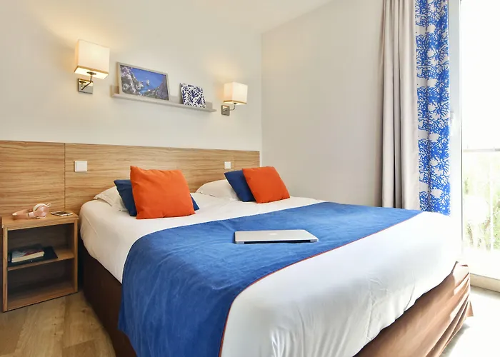 Pierre & Premium Port Prestige