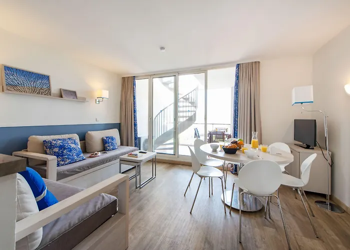 Pierre & Premium Port Prestige 4*